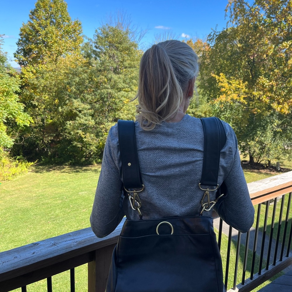 Holly & Tanager Original Leather convertible Backpack/Shoulder bag